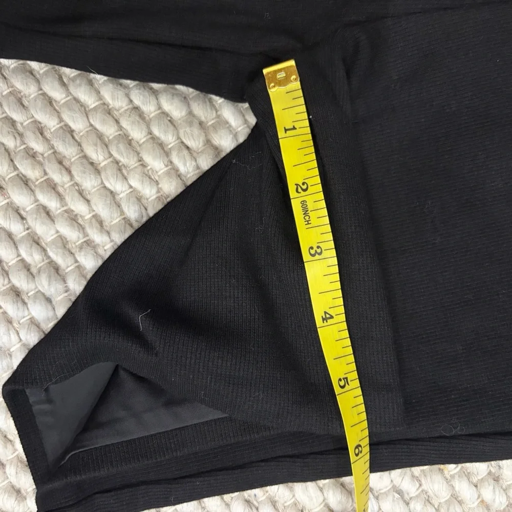 MESHKI Black Bike Shorts Size Small